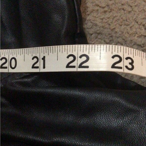 Rocawear black imitation leather jacket string of chains on back and pockets med - Picture 10 of 11